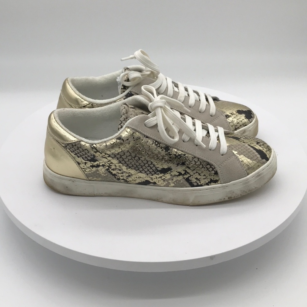 Steve Madden Womens  Sneakers size 10 US